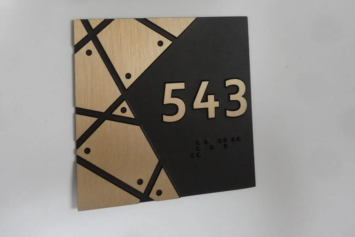 custom metal plaques signage ny