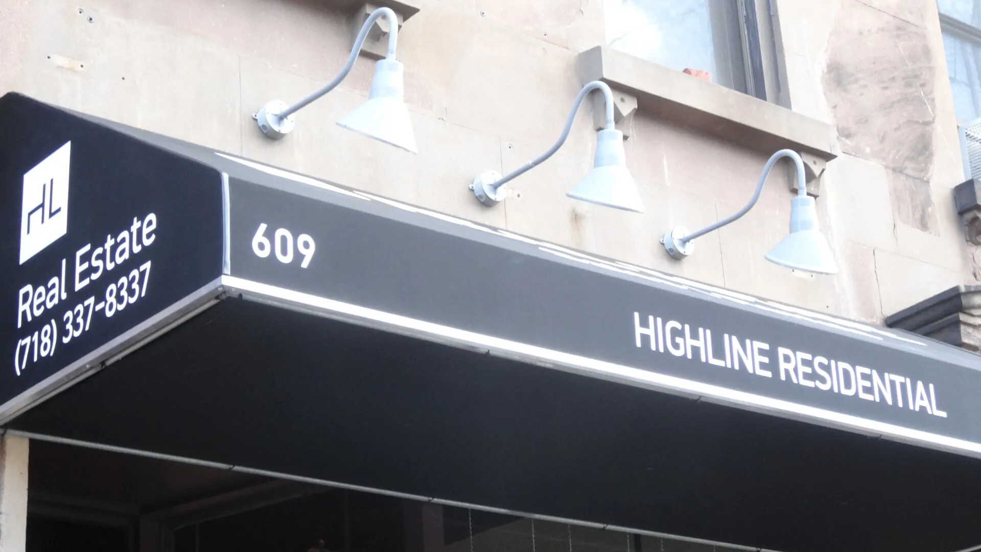 custom store awnings nyc