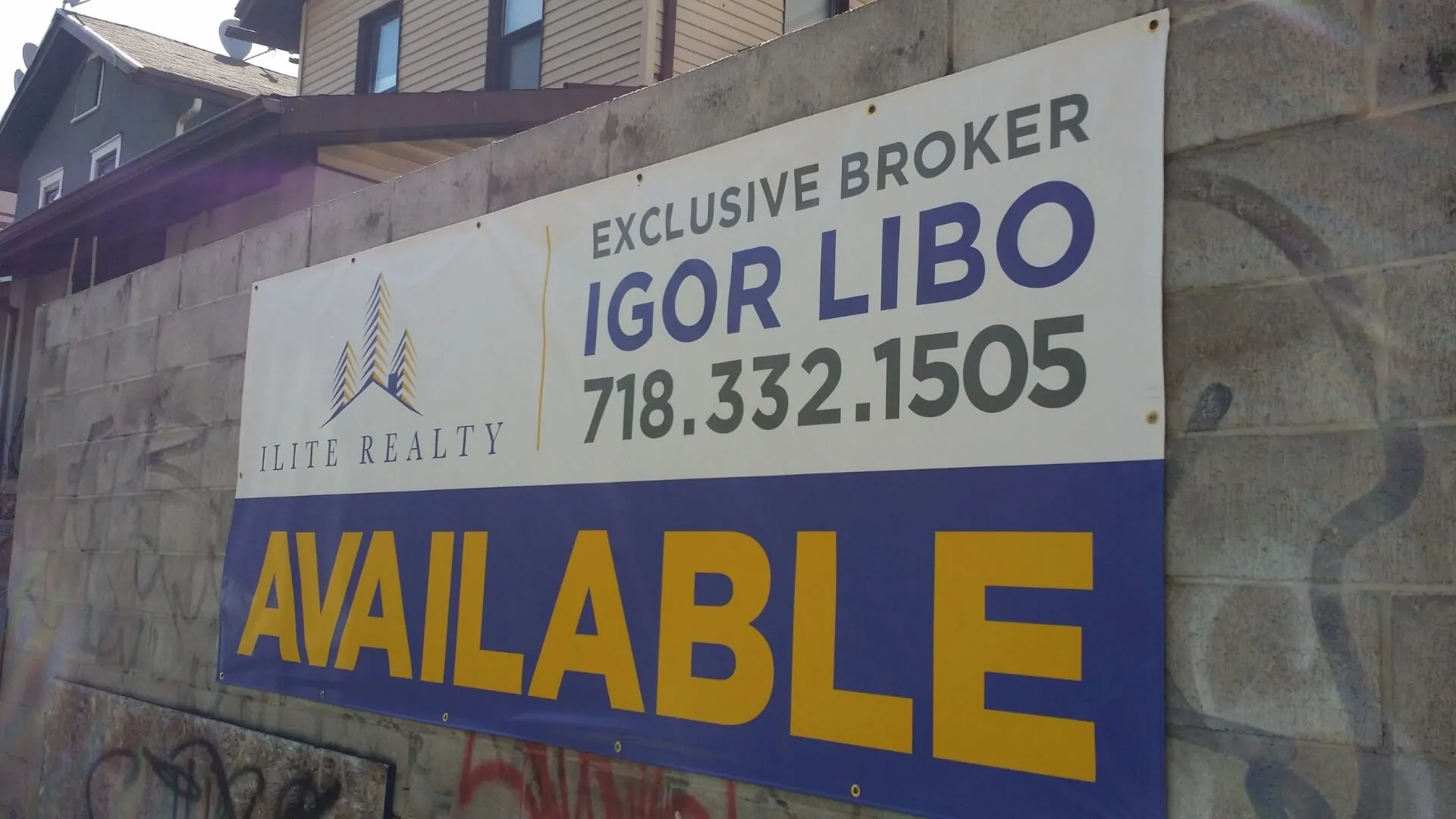 ilite realty vinyl banner for publicity