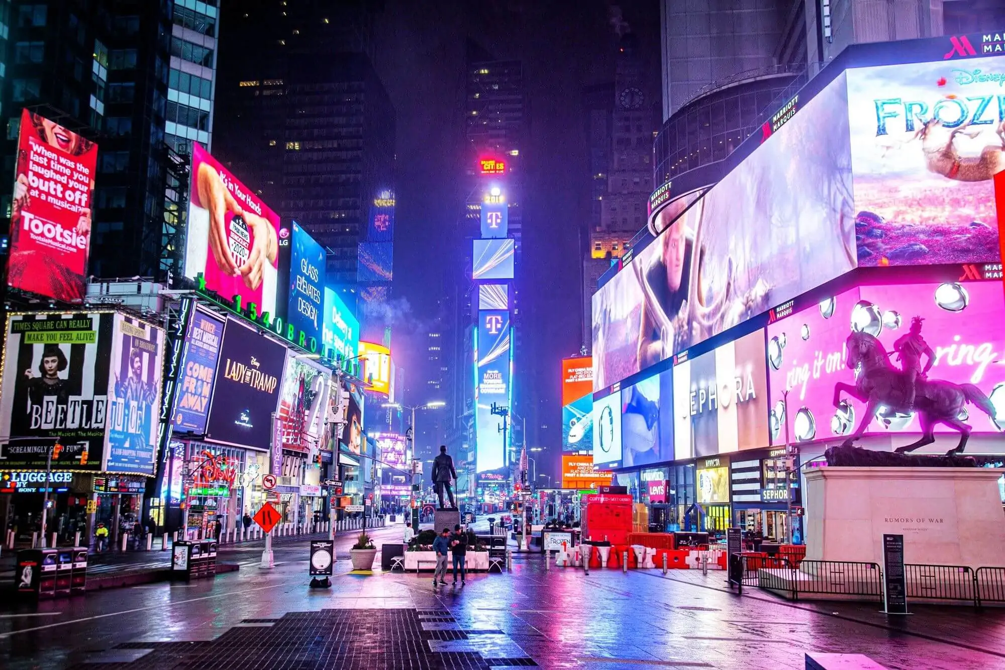 times square street view manhattan