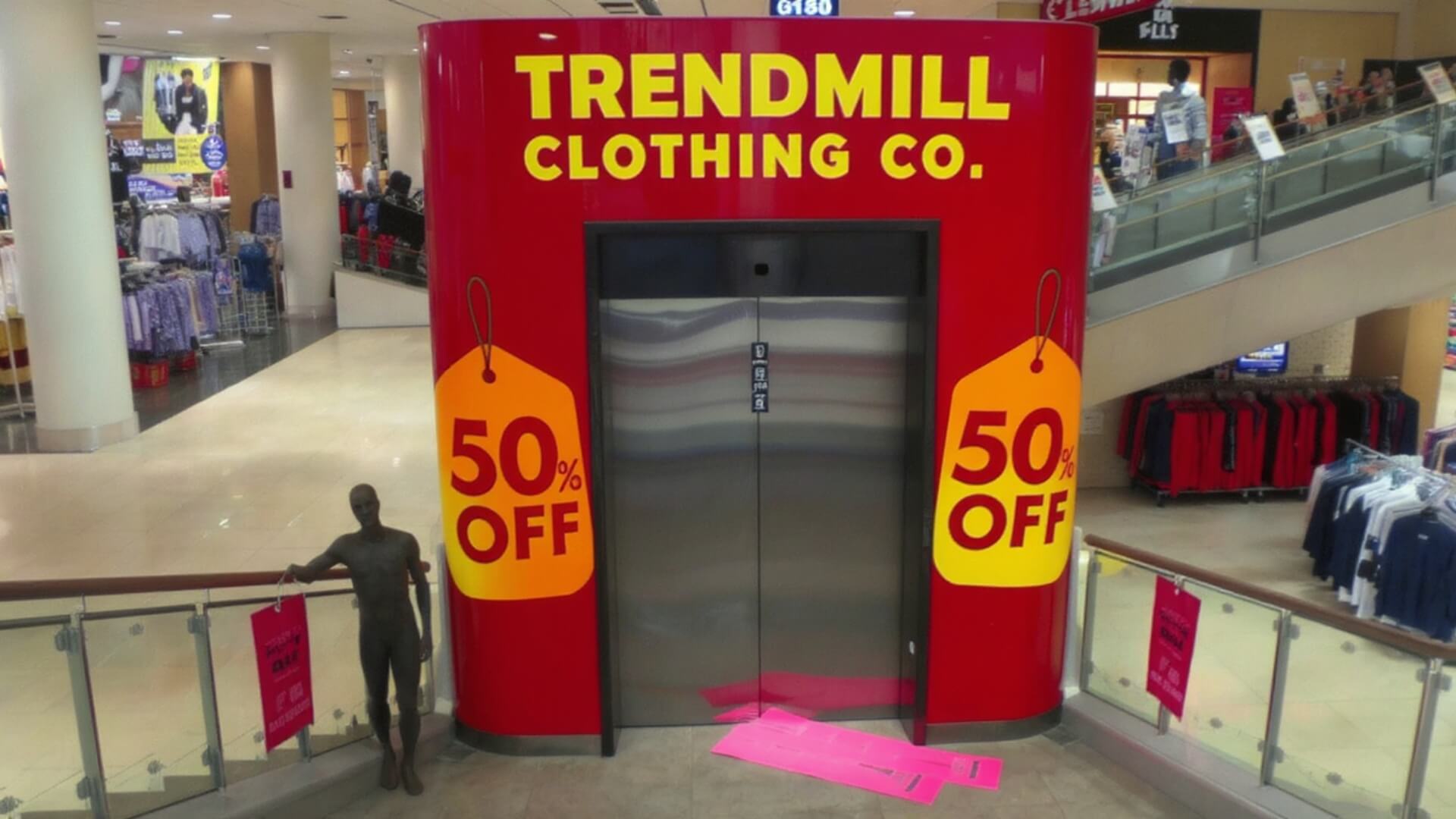 Sign Products 260 trendmill clothing company mall elevator wrap in ny