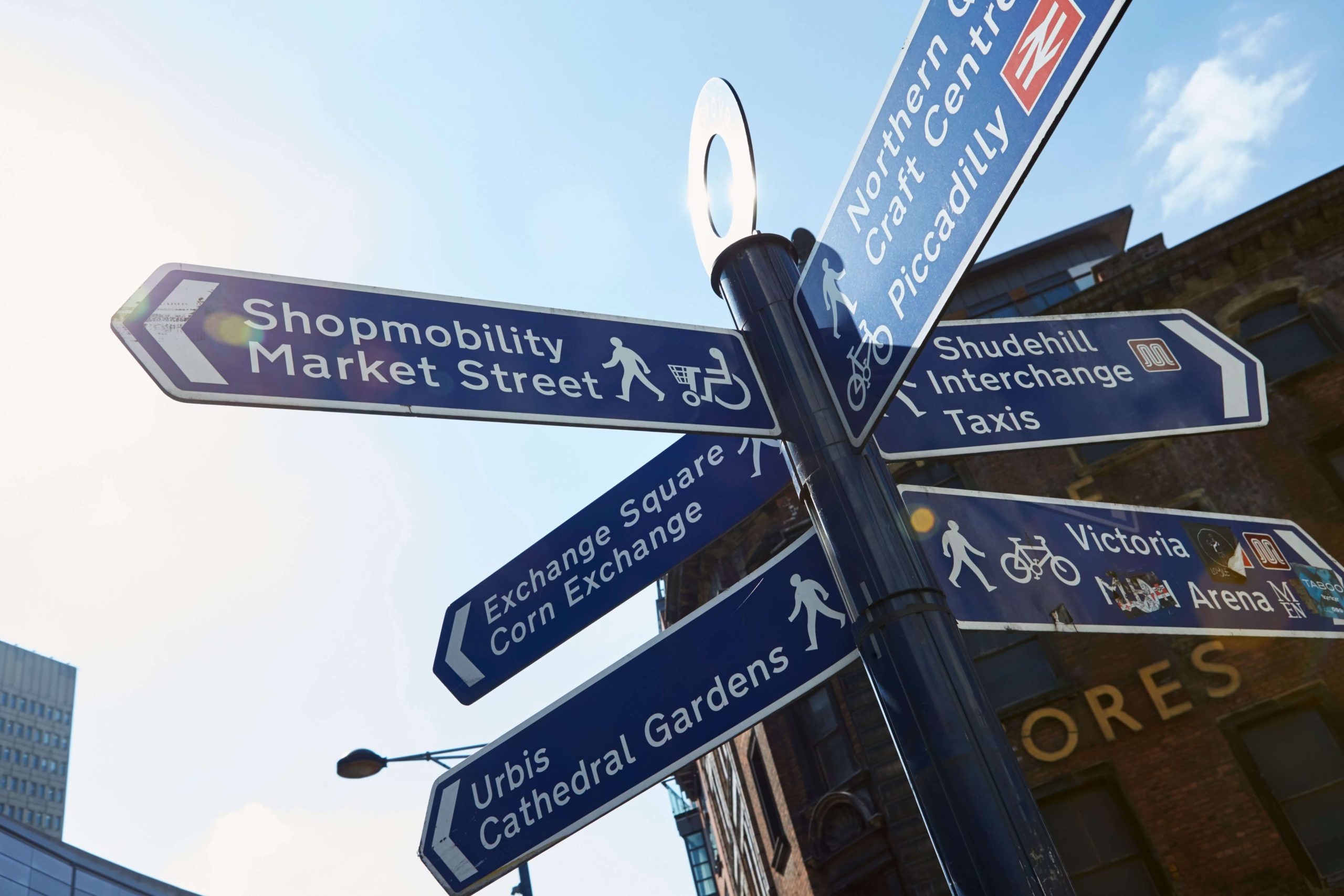 custom outdoor wayfinding signage nyc