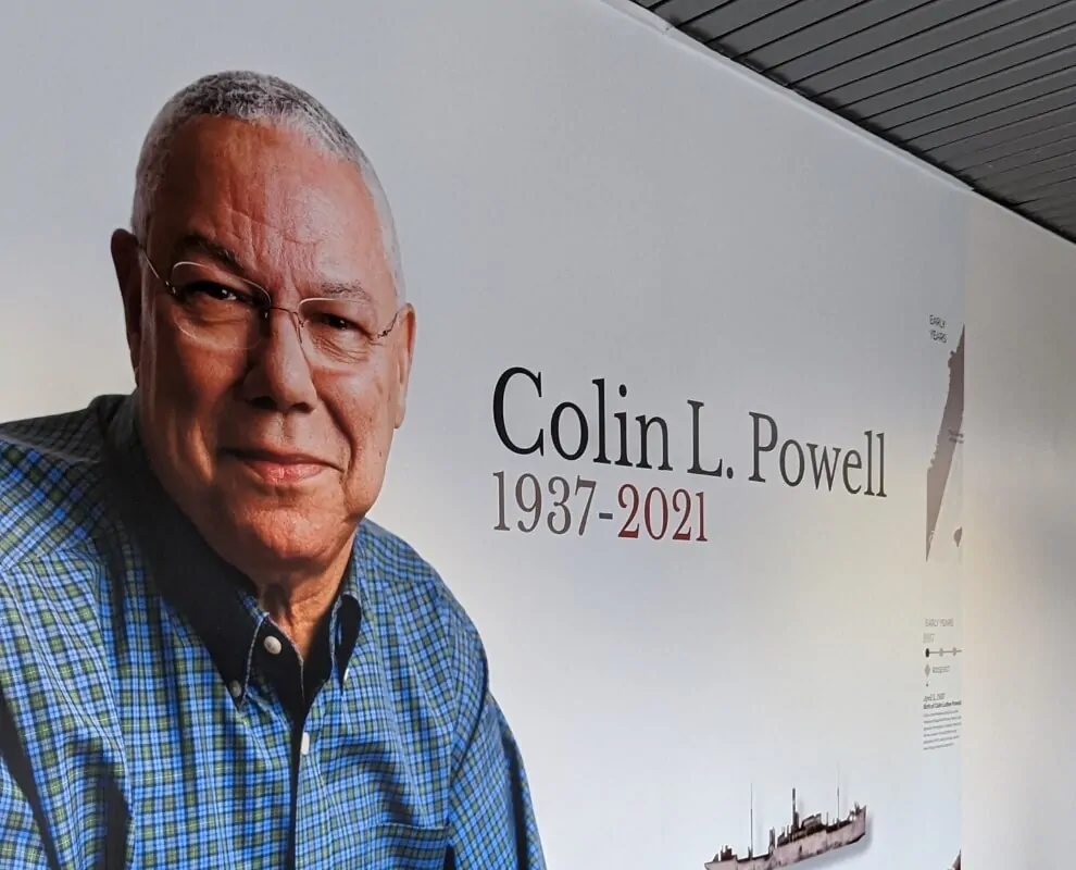 wall wrap large format graphic for colin l powell