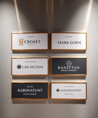 sponsor recognition signs for conventions and expos