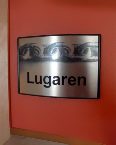 Lugaren ADA signs