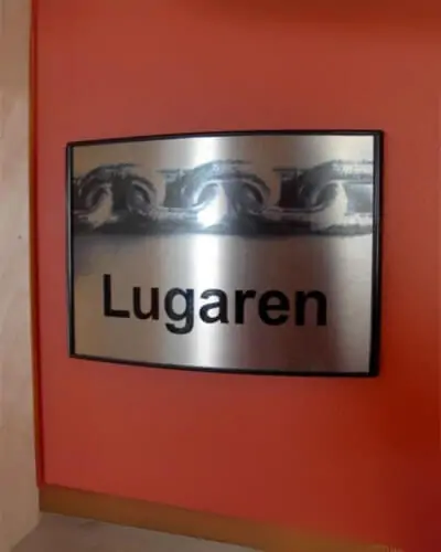 Lugaren ADA signs