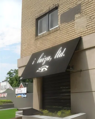 black retraceable awning