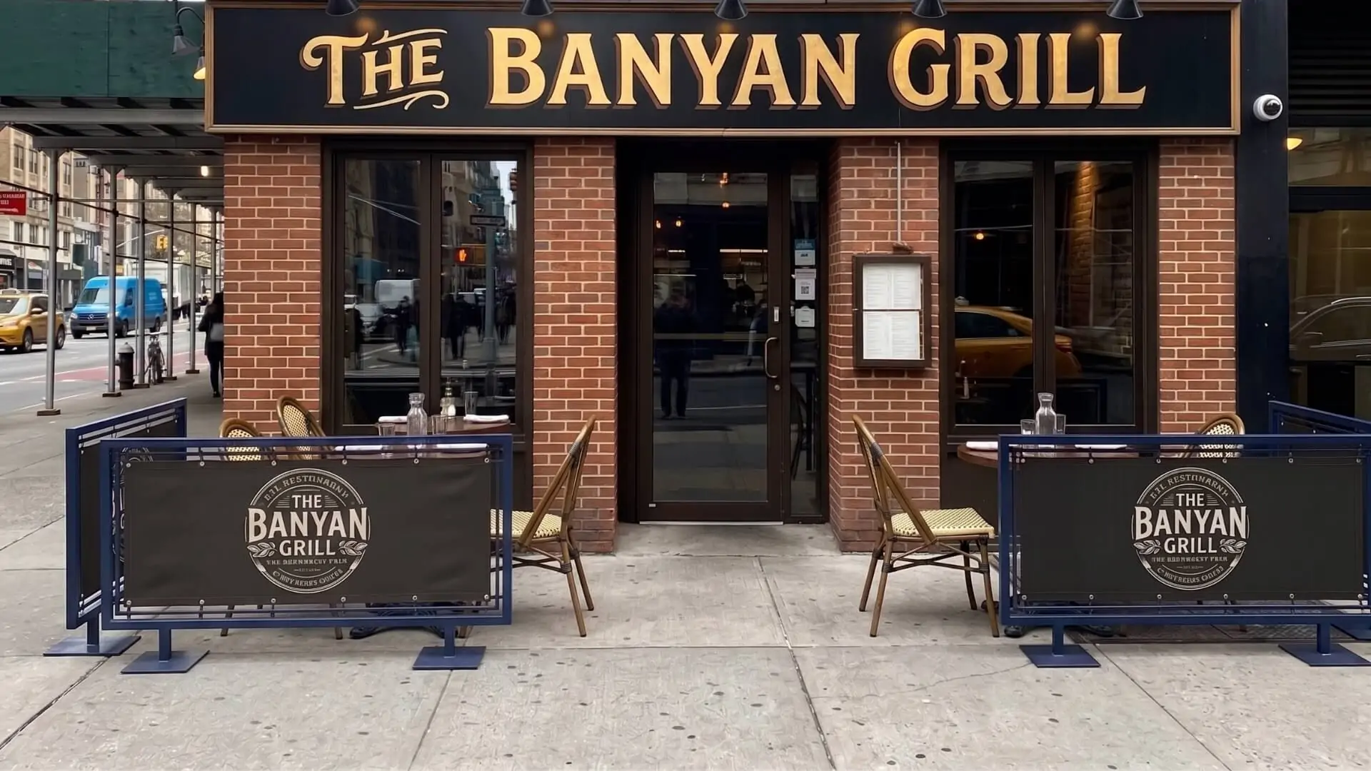 restaurant sidewalk barriers nyc