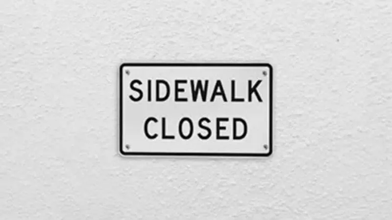 Sidewalk Closed R9 9